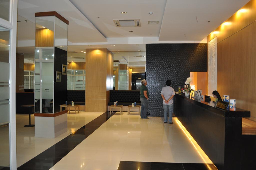 Azzurro Hotel Angeles Exterior photo